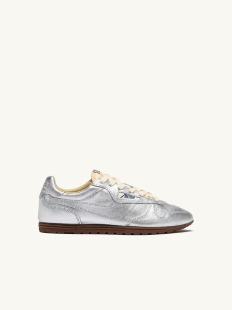 WINDSPIN SNEAKERS IN SILVER TONE LAMINATED LEATHER