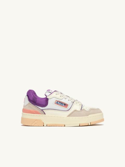 SNEAKERS CLC LOW IN WHITE SAND AND DEWBERRY LEATHER AND SUEDE
