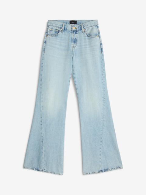 Slim Illusion Twisted Seam Spencer Flare in Tempe