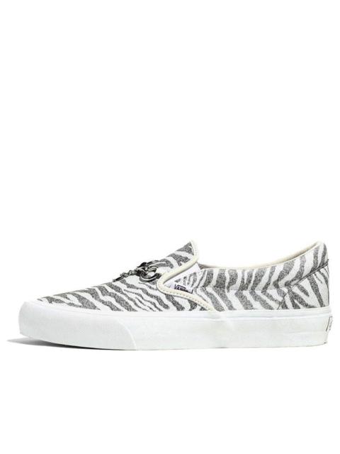 Vans Needles x Vault Classic Slip-On V 'Animal Print - White' VN0A3QXY2GT