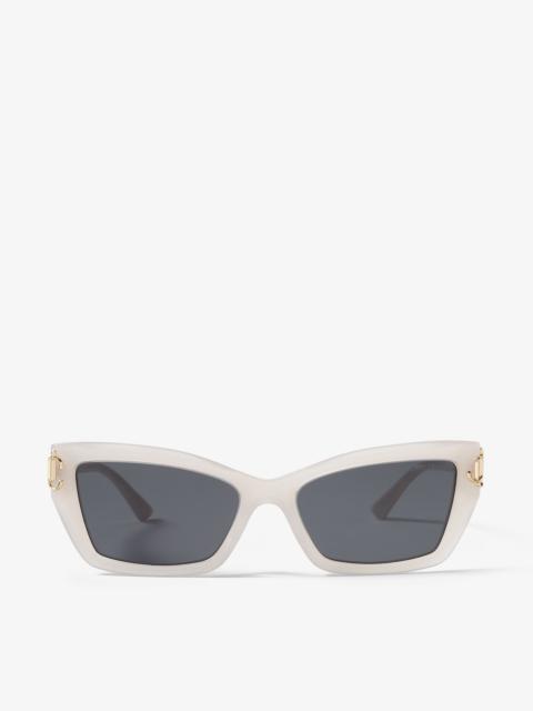 Isla
Opal Sand Cat Eye Sunglasses