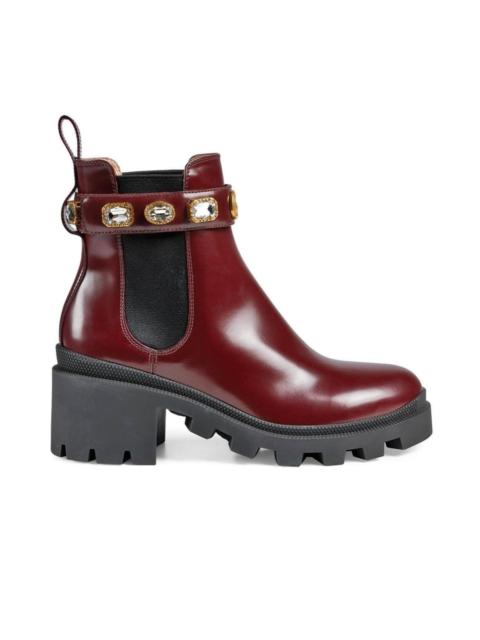 Women's ankle boot with belt