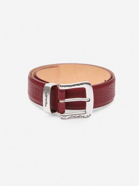Engraved buckle leather belt in red and silver