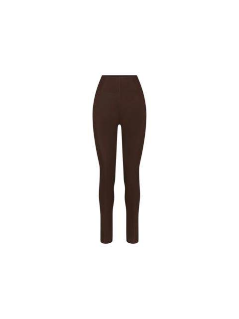SKIMS x TNF Refina Legging Cocoa