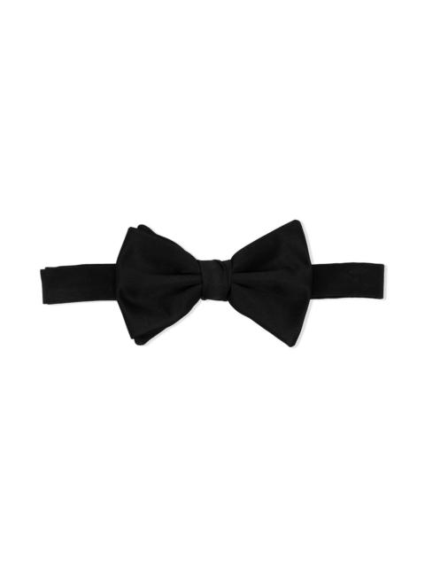Silk bow tie