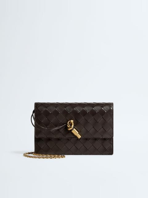 Andiamo Pouch On Chain