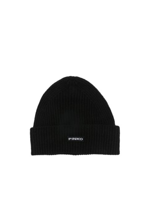 logo-detail beanie