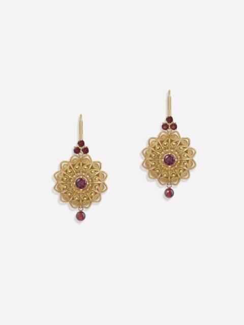 Pizzo earrings in yellow gold and rhodolite garnets