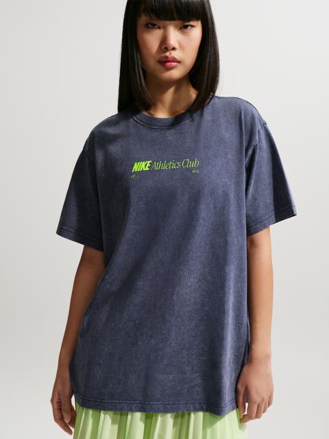 Nike Sportswear Classic Women's Oversized T-Shirt