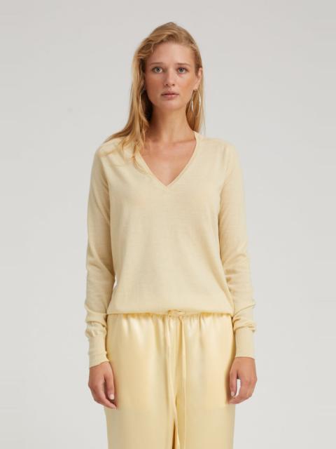 BUTTER CASHMERE V-NECK SWEATER