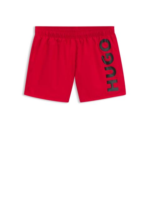 QUICK-DRY SWIM SHORTS WITH VERTICAL LOGO PRINT