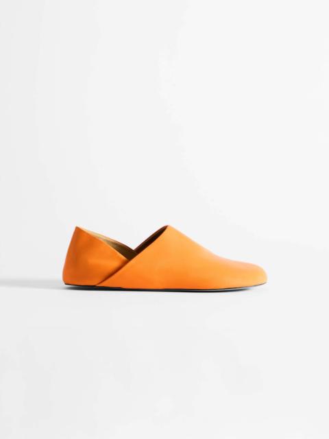 MENS SLIPPER MULES IN ORANGE