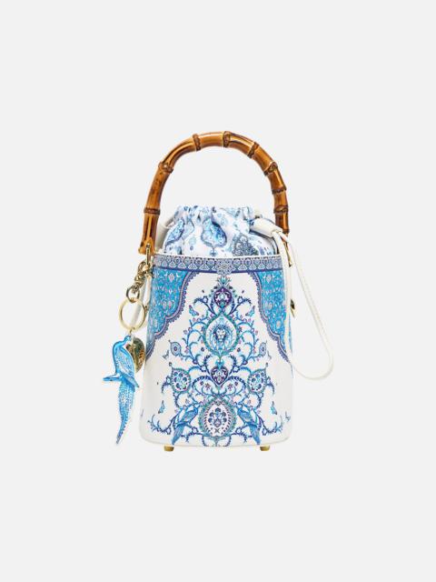 DRAWSTRING BUCKET BAG WITH KEYRING