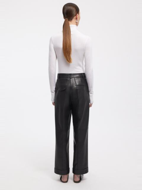 TENDER
Merino wool turtleneck