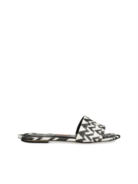 zigzag-print slides