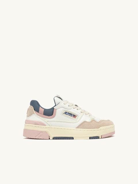 CLC LOW SNEAKERS IN WHITE AND PEACH WHIP LEATHER SUEDE