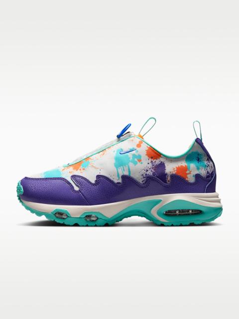 Nike Air Max SNDR x Doernbecher Freestyle "Quin" Women's Shoes