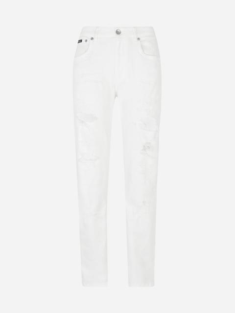 Boyfriend jeans with rips