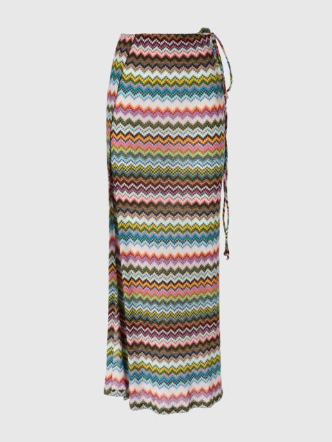 Long pareo skirt in lamé viscose with pixel-effect zigzag pattern
