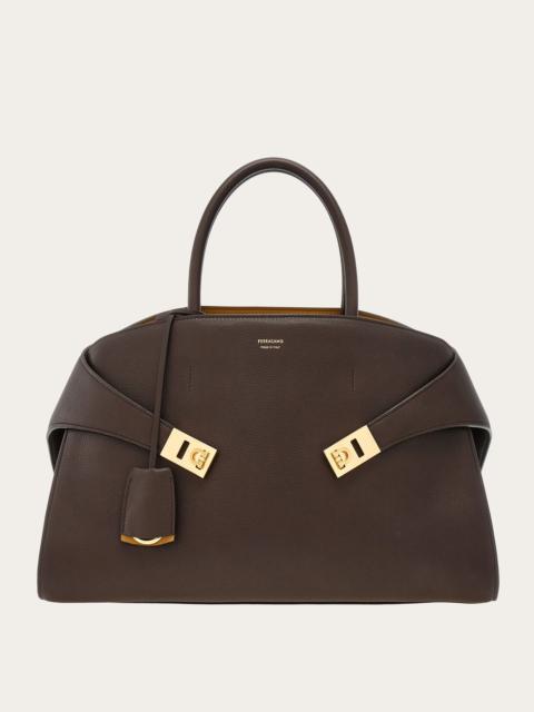 Hug bicolor handbag (M)
