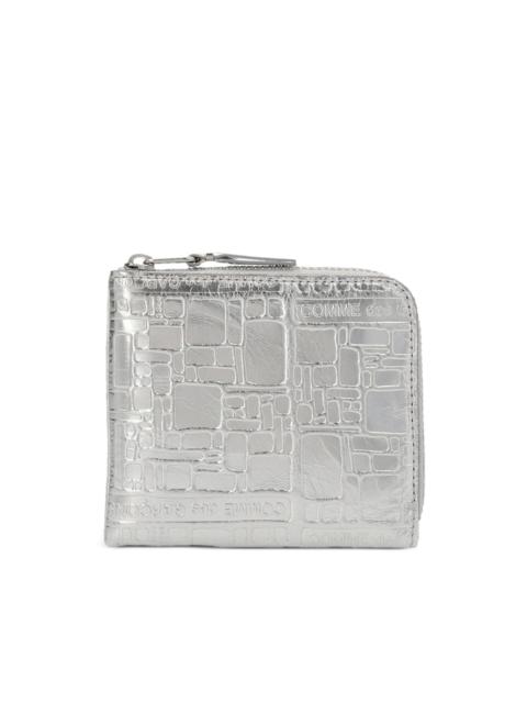 'Embossed Logo' wallet
