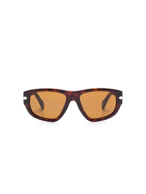 geometric-frame sunglasses