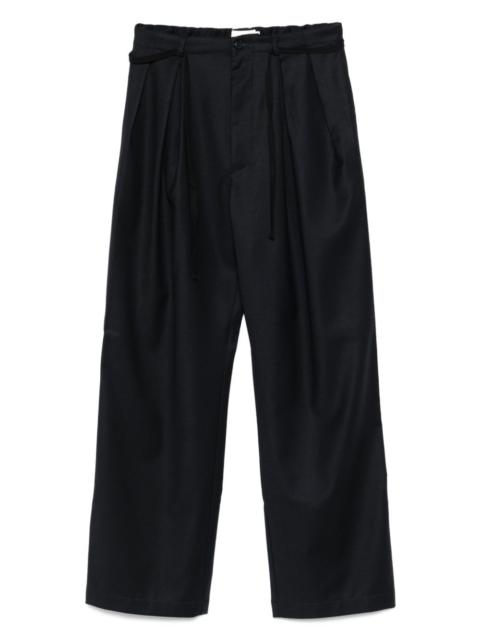 pleated trousers
