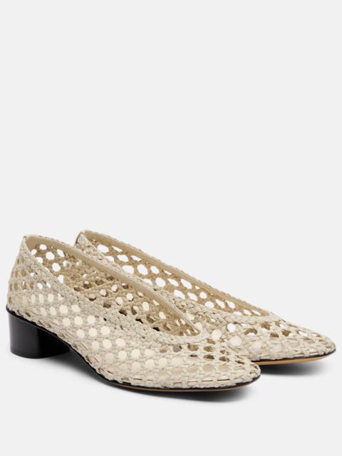 40 woven leather pumps