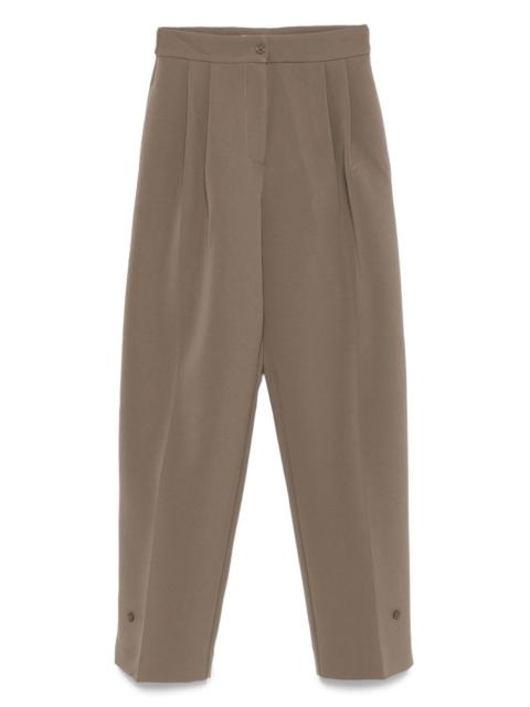 pleated buttoned trousers