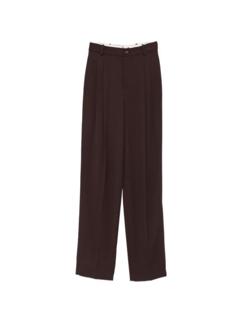 pleated trousers
