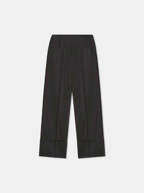 CHIP
Wide cuffed poplin pants