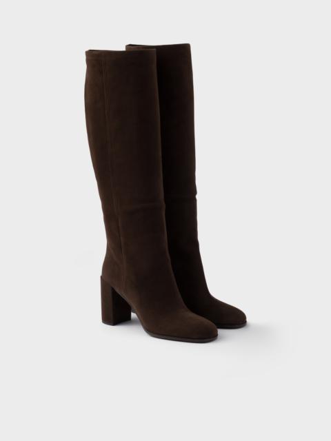 Heeled suede boots