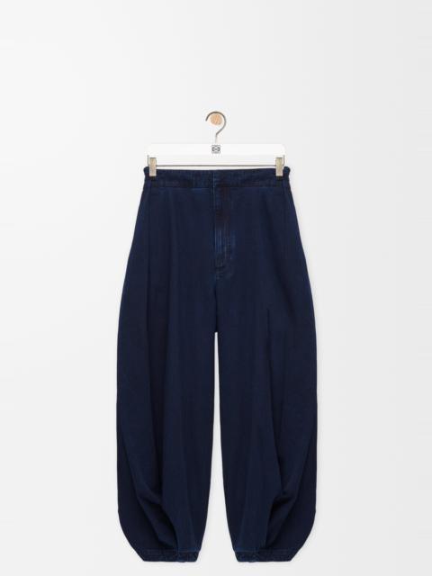 Draped jeans in denim