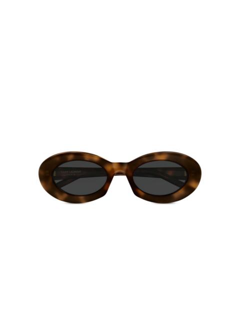 round-frame sunglasses