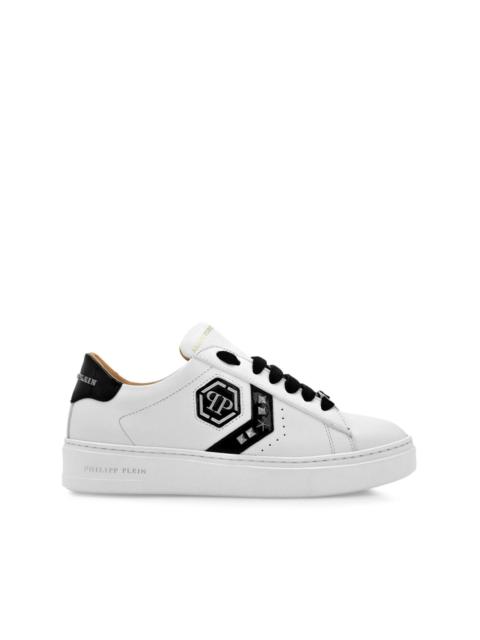 Arrow Force sneakers