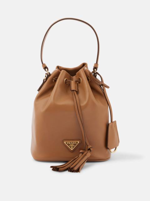 Small leather bucket bag