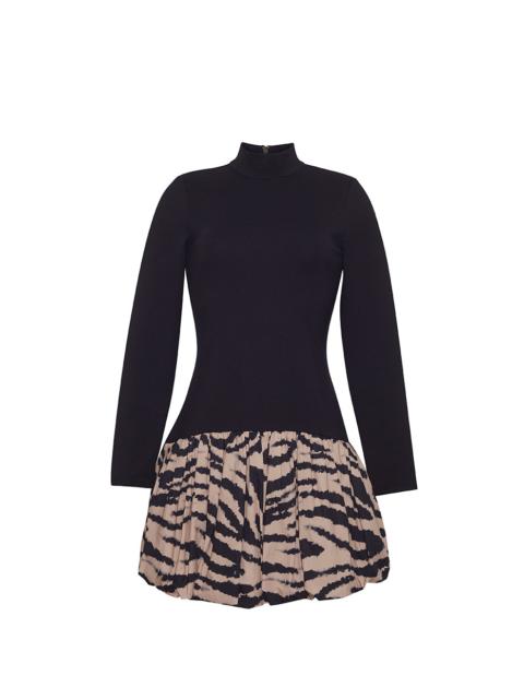 Issa Dress
Wild Print, Sculpted Play