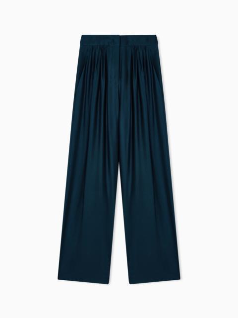 TROUSERS WITH PLEATS IN VISCOSE AND SILK ORGANZA