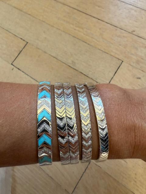 WHITE GOLD TRI-DIAMOND CHEVRON CUFF