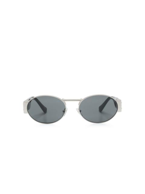 oval-frame sunglasses