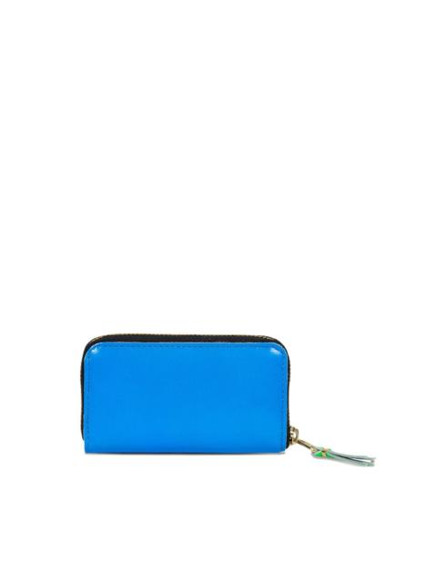 zip-fastening leather wallet