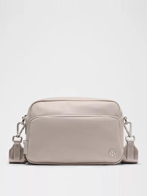 Everywhere Crossbody 3L Large *Metal Hardware
