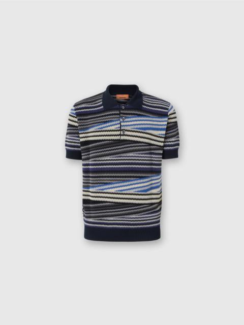 Short Sleeve Polo with Buttons and Striped Zigzag Pattern