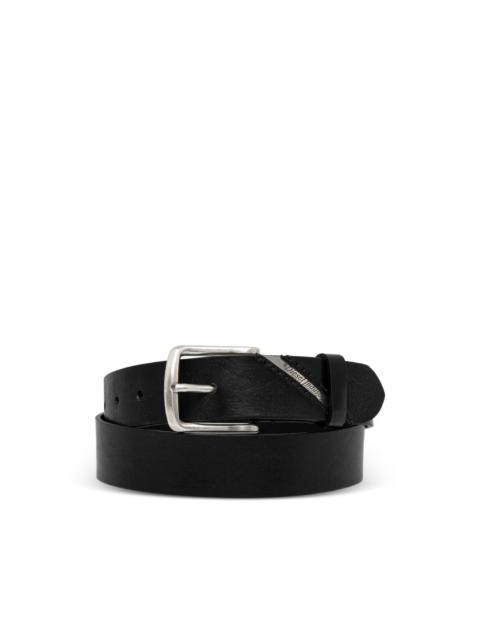 buckle detail belt