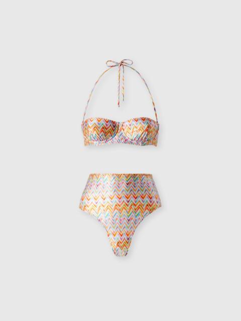 Bikini with high-waisted bottoms and zig zag pattern