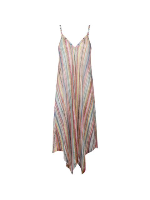 V-neck zig-zag-pattern dress