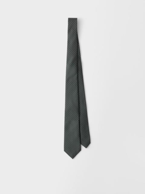 Silk tie