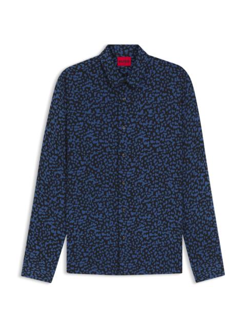 RELAXED-FIT SHIRT IN ABSTRACT-PRINT POPLIN