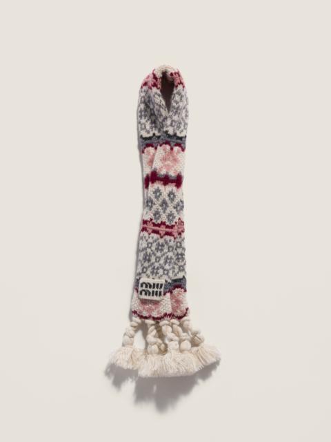 Wool and cashmere trick