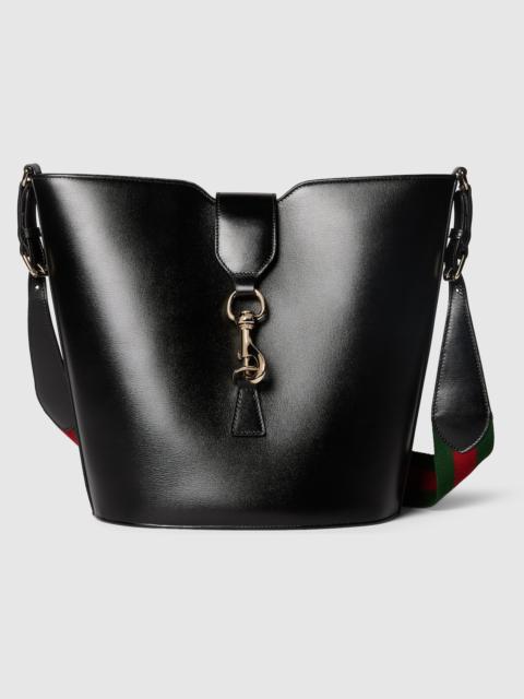 Small bucket shoulder bag